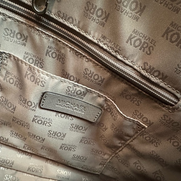 Michael Kors purse NWOT - Picture 9 of 11
